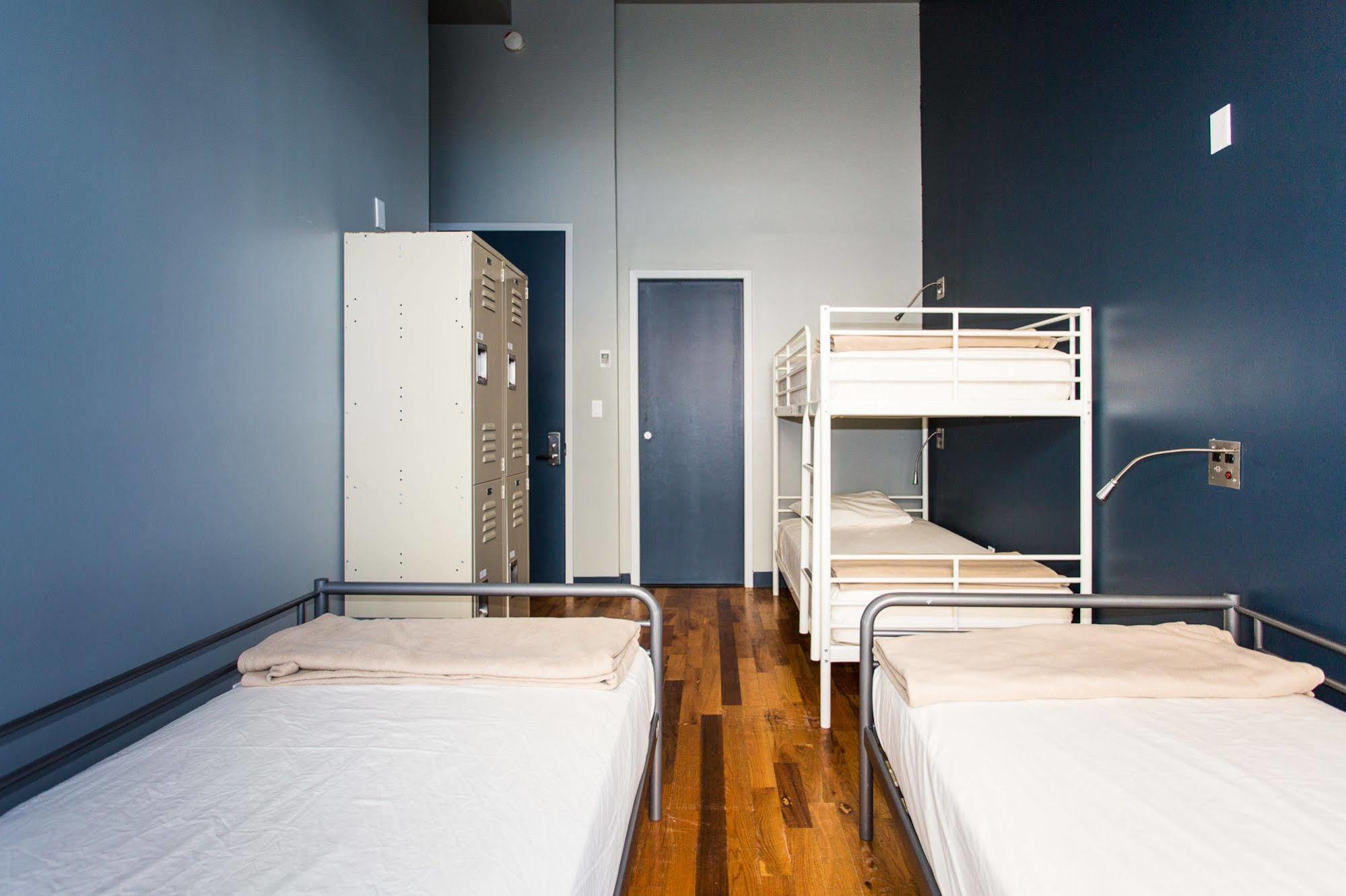 Hostel Q4 Hotel&hostel New York
